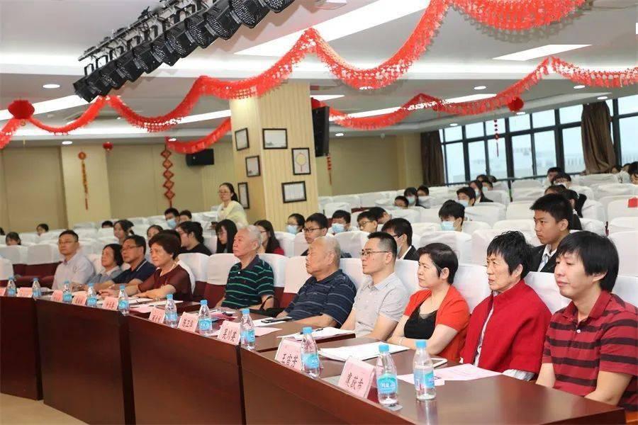 如何选择工作游戏画面