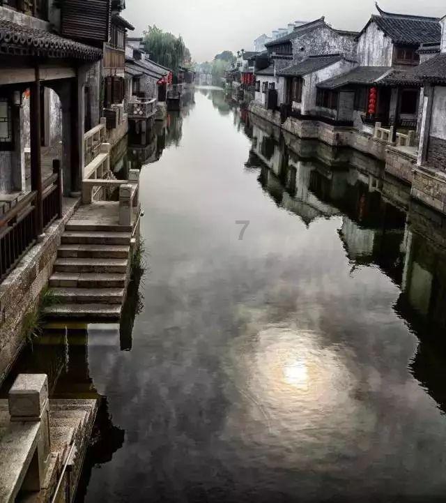 海岛冲浪